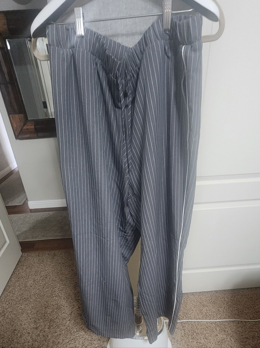 Torrid Gray & White Pinstripe Drawstring Pants White Piping On Side Size 14 (0)